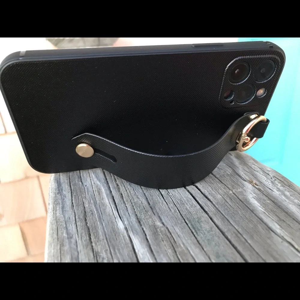 For iPhone 12,12 PRO,12 PRO MAX phone case w strap